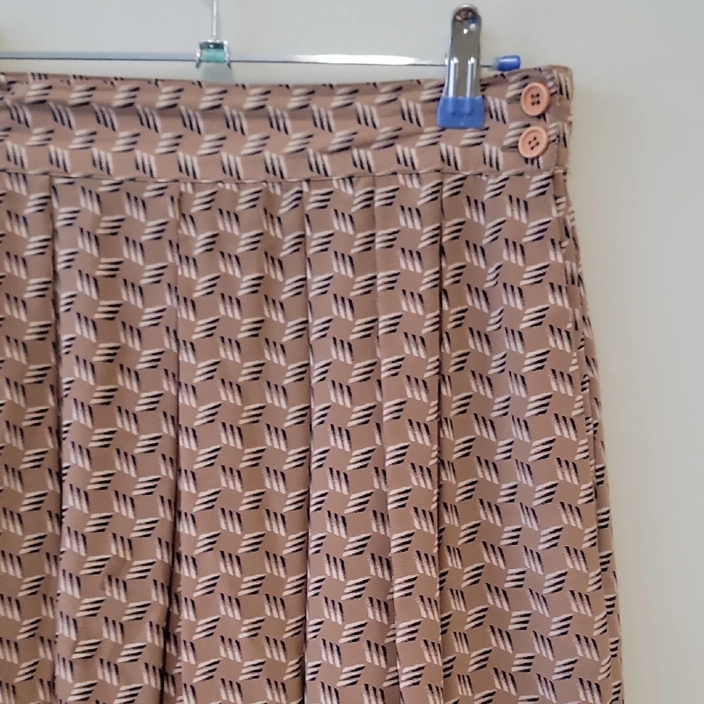 Dior Beige Patterned A-Line Skirt - Picture 7 of 16